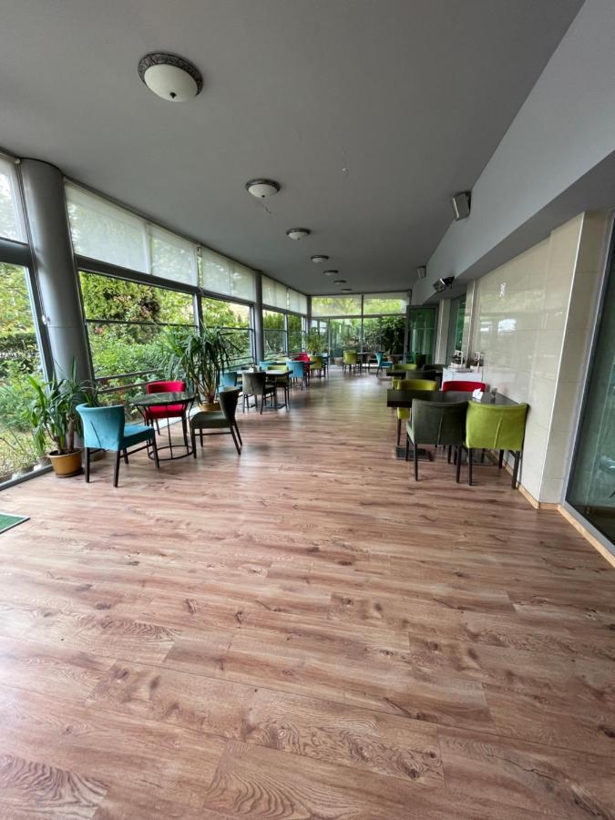Terra Europe Brontes Hotel Targovishte  Ngoại thất bức ảnh