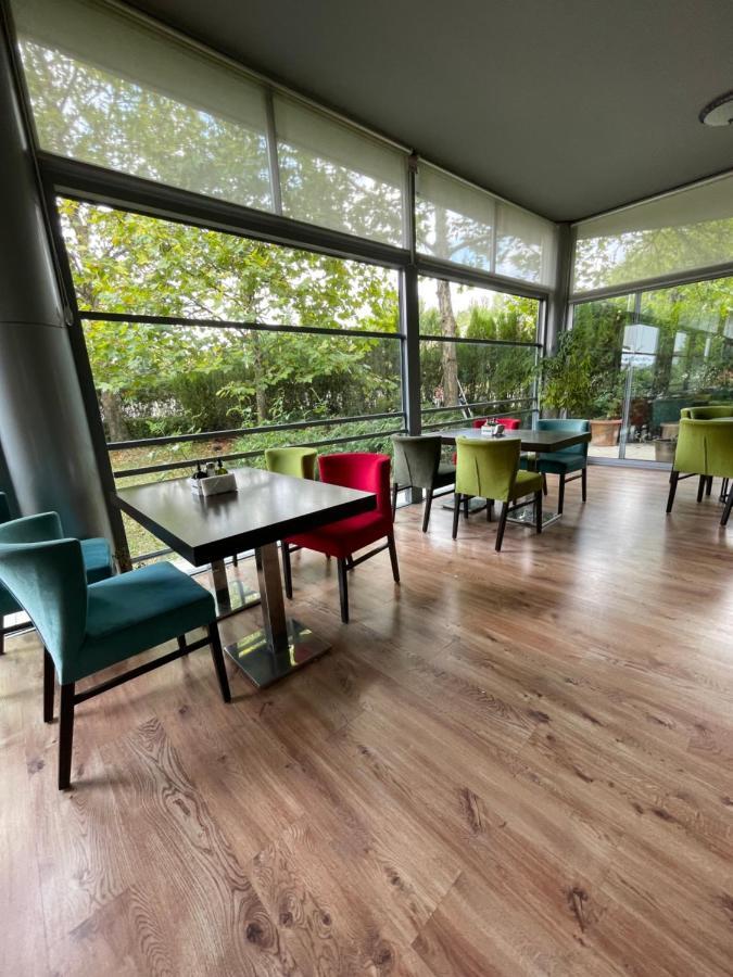 Terra Europe Brontes Hotel Targovishte  Ngoại thất bức ảnh