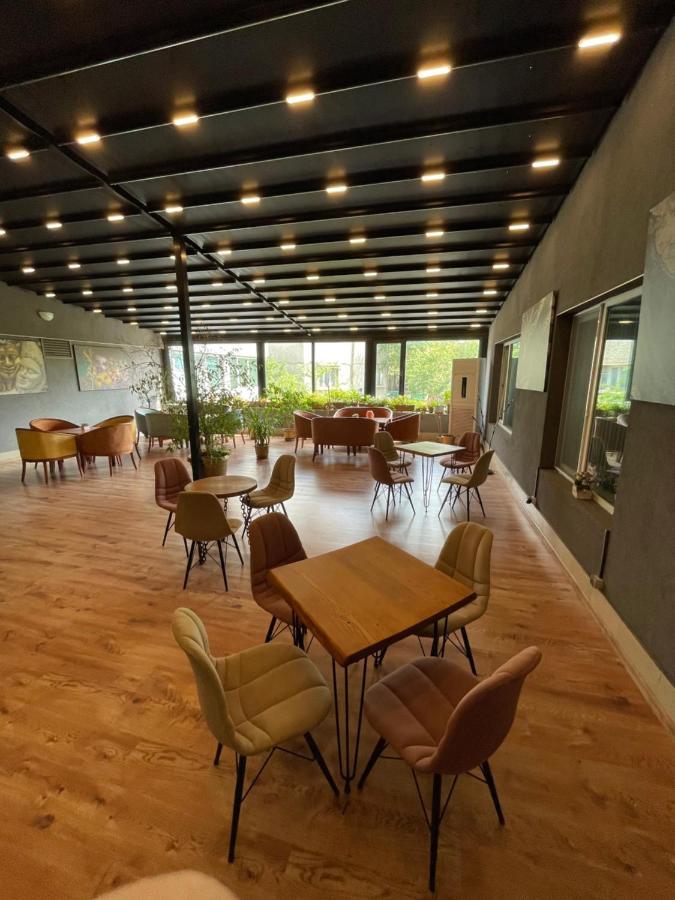 Terra Europe Brontes Hotel Targovishte  Ngoại thất bức ảnh