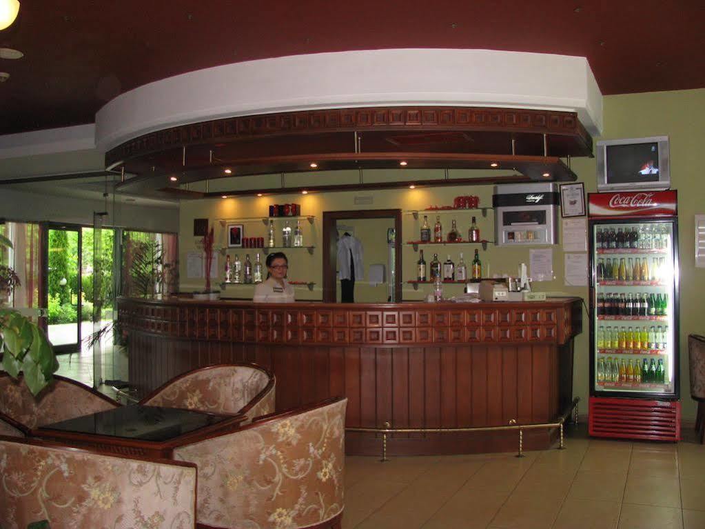 Terra Europe Brontes Hotel Targovishte  Ngoại thất bức ảnh