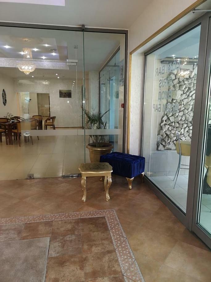 Terra Europe Brontes Hotel Targovishte  Ngoại thất bức ảnh