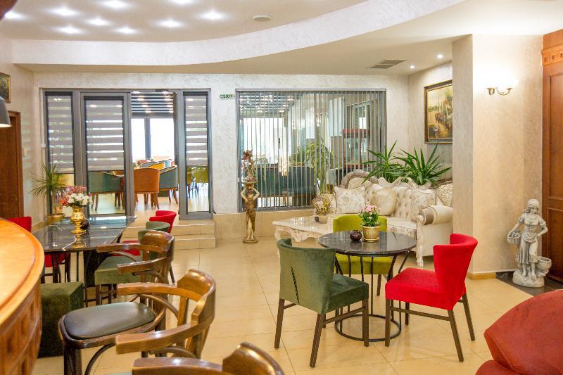 Terra Europe Brontes Hotel Targovishte  Ngoại thất bức ảnh